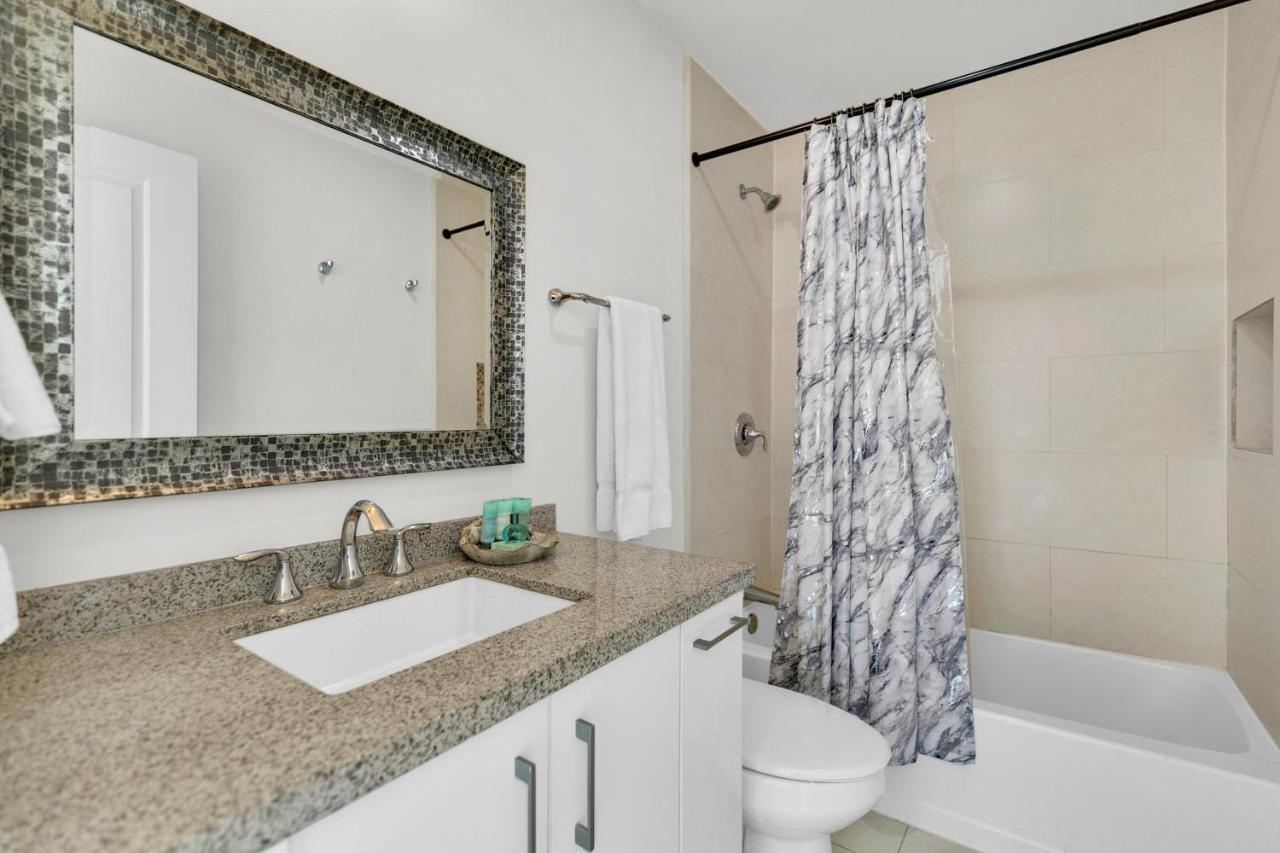 Perfect condo, room for everyone! Beachfront resort Pet Friendly South Padre Island Exterior foto